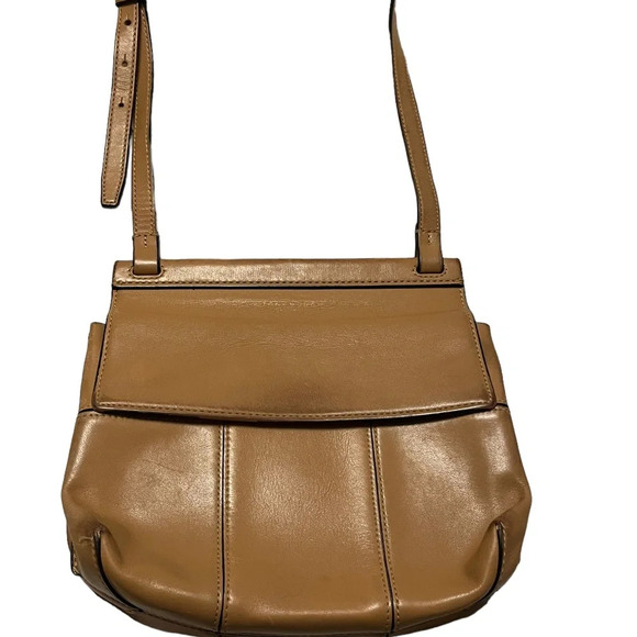 Tory Burch leather  purse - Picture 1 of 7